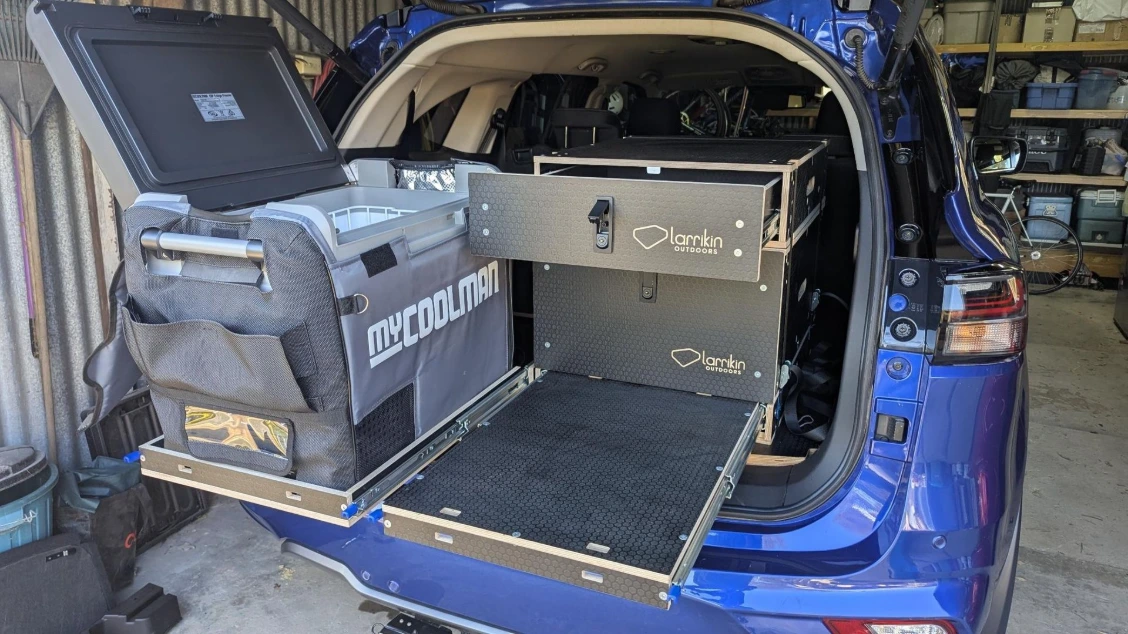 Isuzu MUX Larrikin drawers